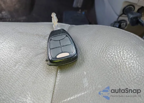 2005 Dodge Grand Caravan Sxt z USA, uszkodzony, nr VIN 2D4GP44LX5R288356